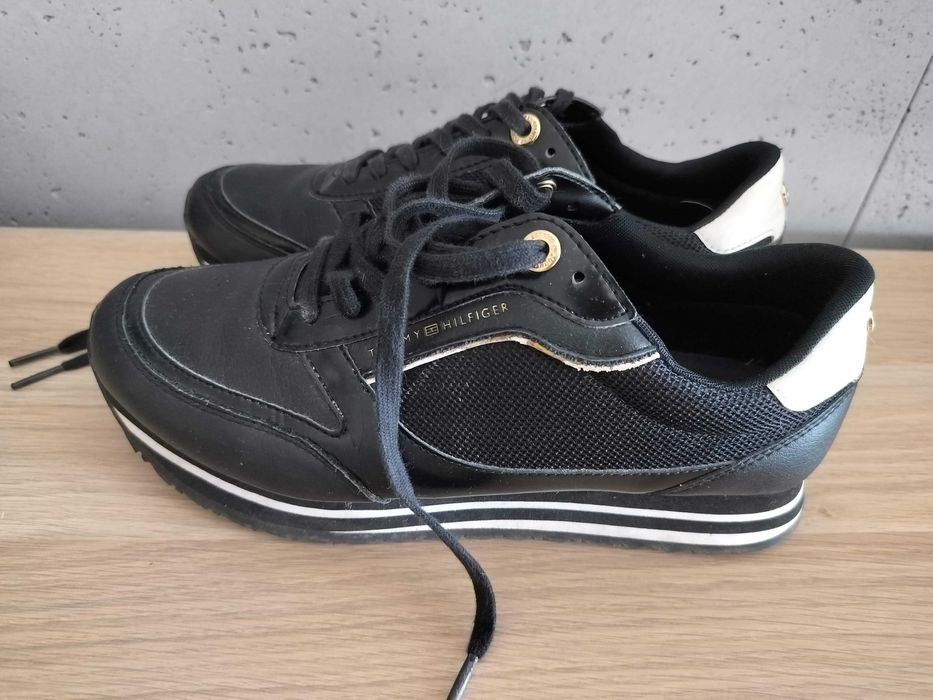 Tommy Hilfilger buty damskie 40 oryginalne lekkie logowane skóra dł26