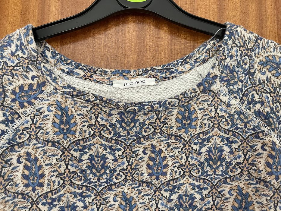 Sweat floral tamanho  marca Promod