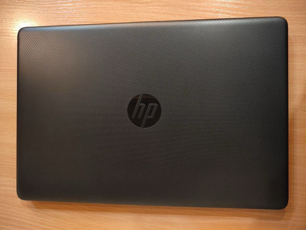 HP 250 G8/i5-1135G7/IRIS XE/16Гб DDR4-3200/SSD 256 Гб/15,6” IPS FullHD