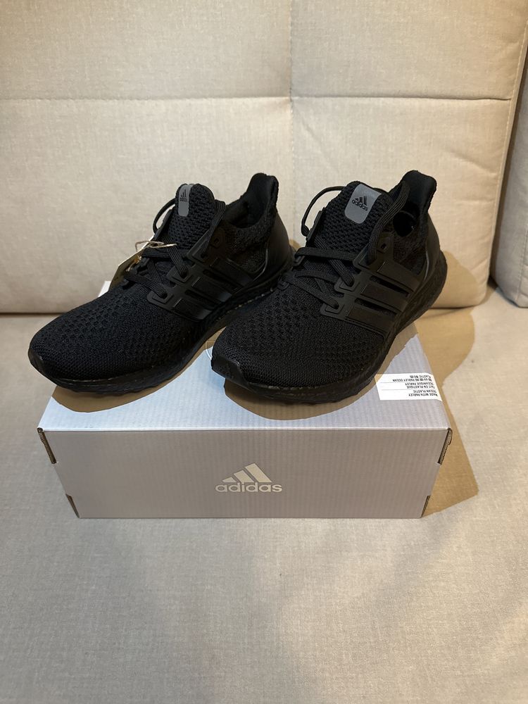 Buty sporotwe Adidas Ultraboost 5.0 Dna W r. 36 2/3