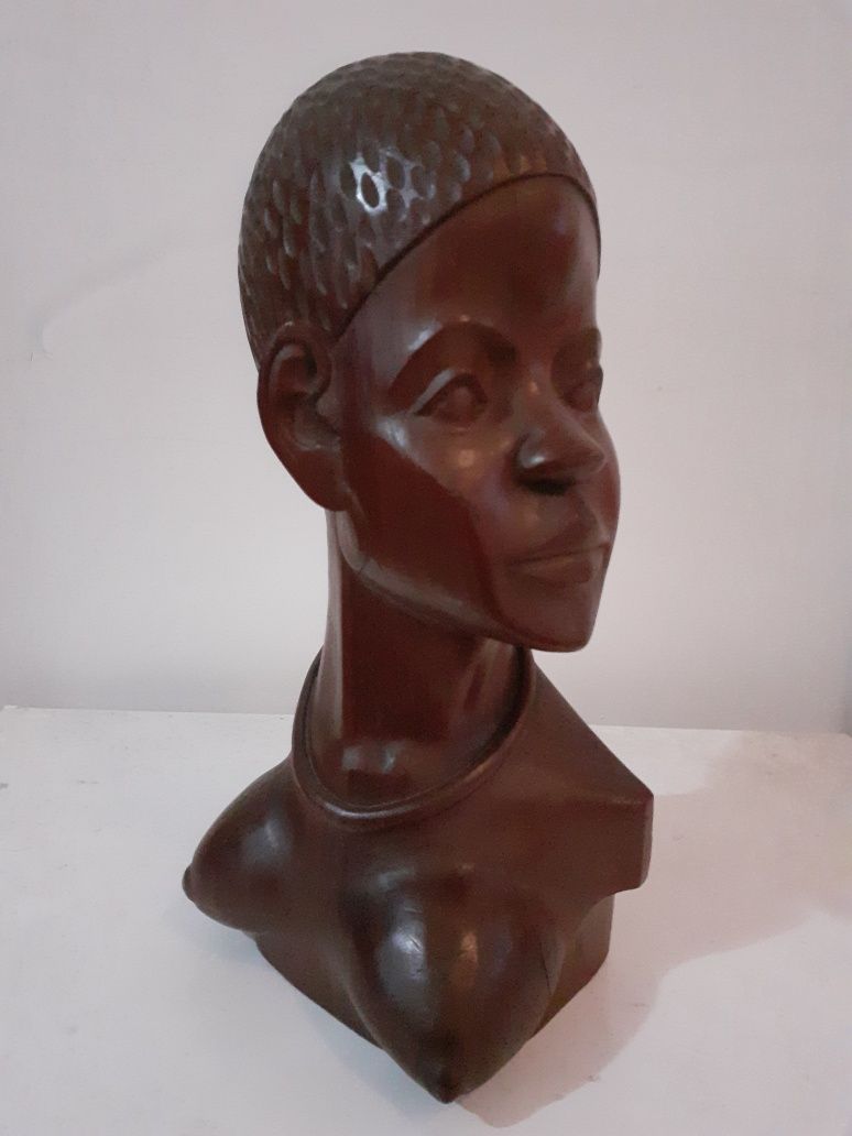 Busto de mulher africana