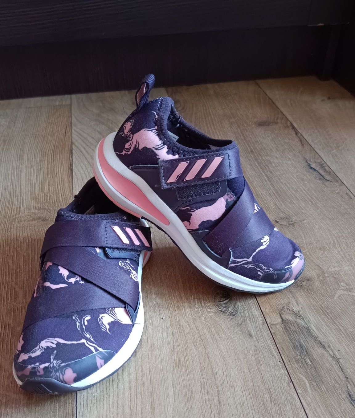 Кросівки adidas 30 кросовки