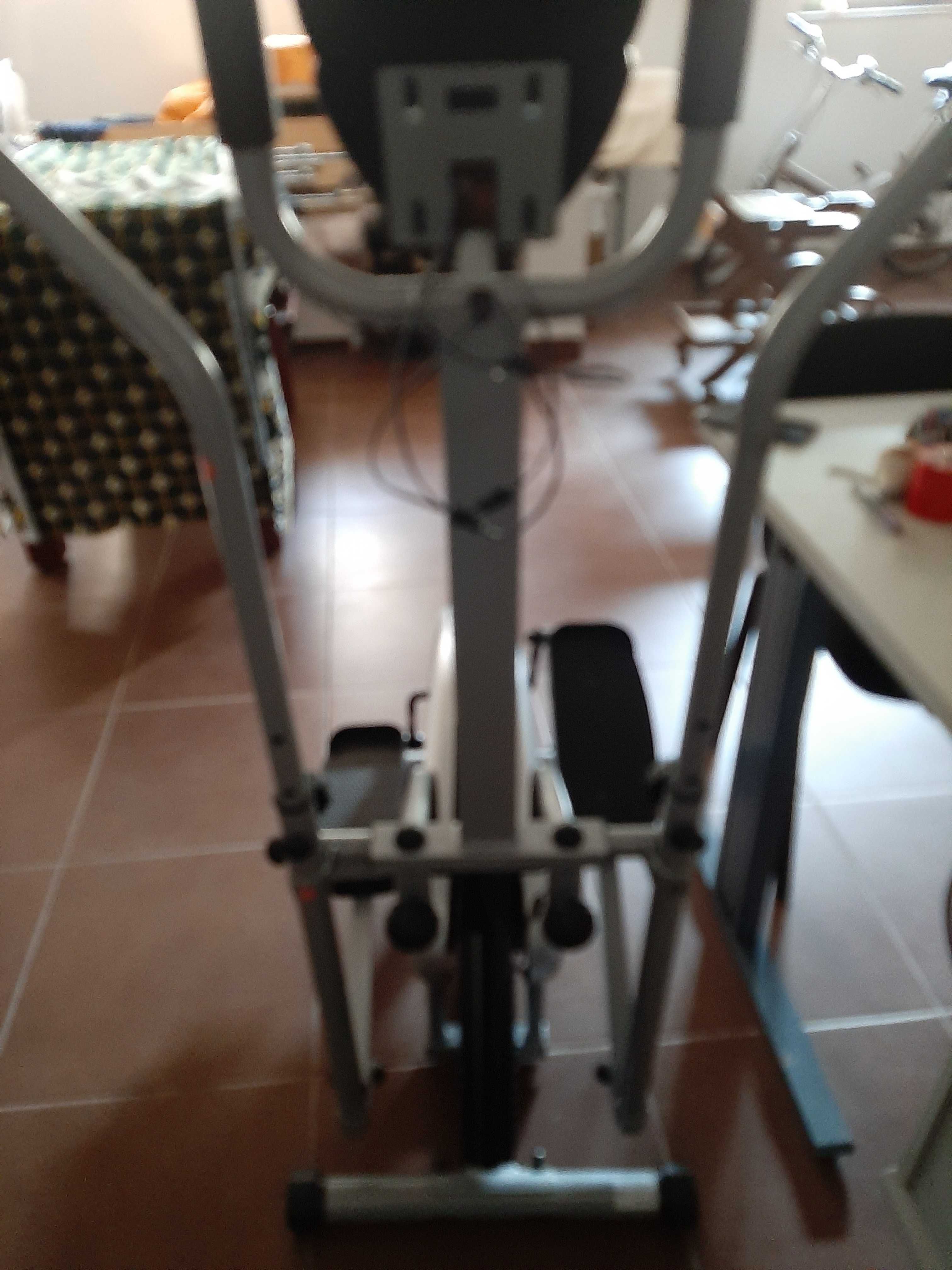 Bicicleta de ginásio