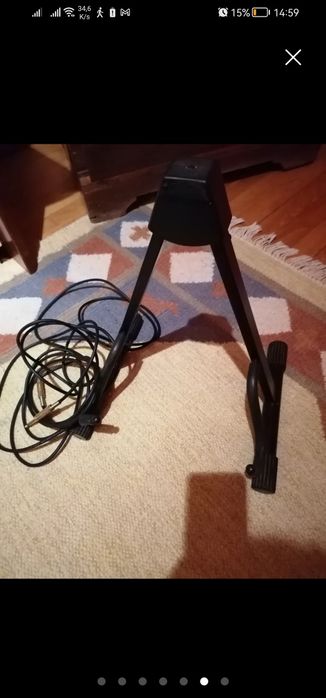 Baixo squier jazz bass , tripé, capa, alça e cabo