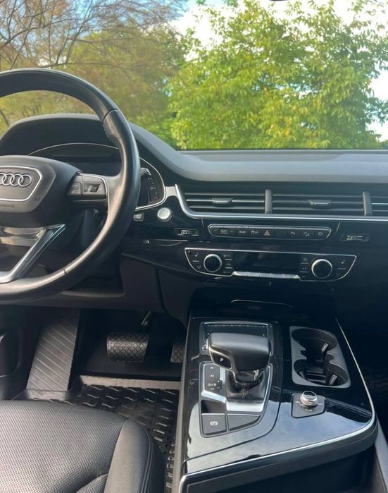 Audi Q7 2018 року