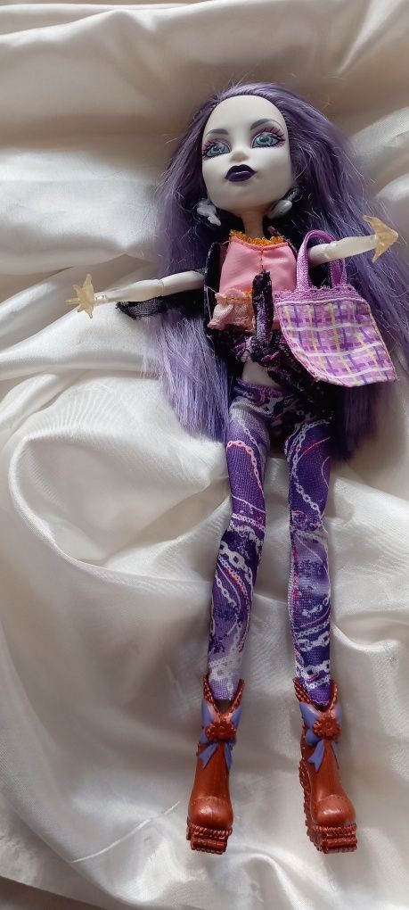 Boneca monster high