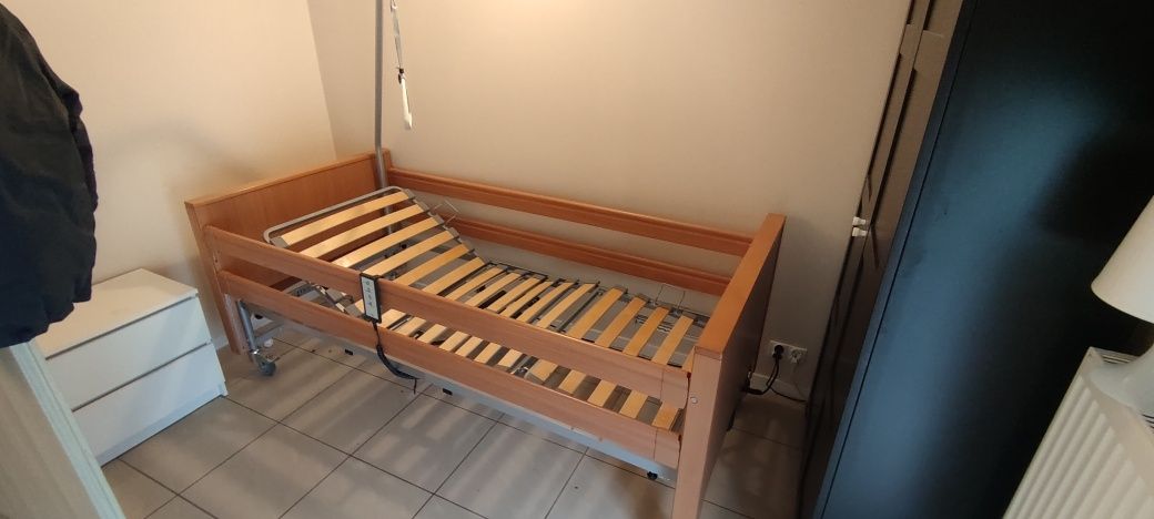 Łóżko rehabilitacyjne elektryczne