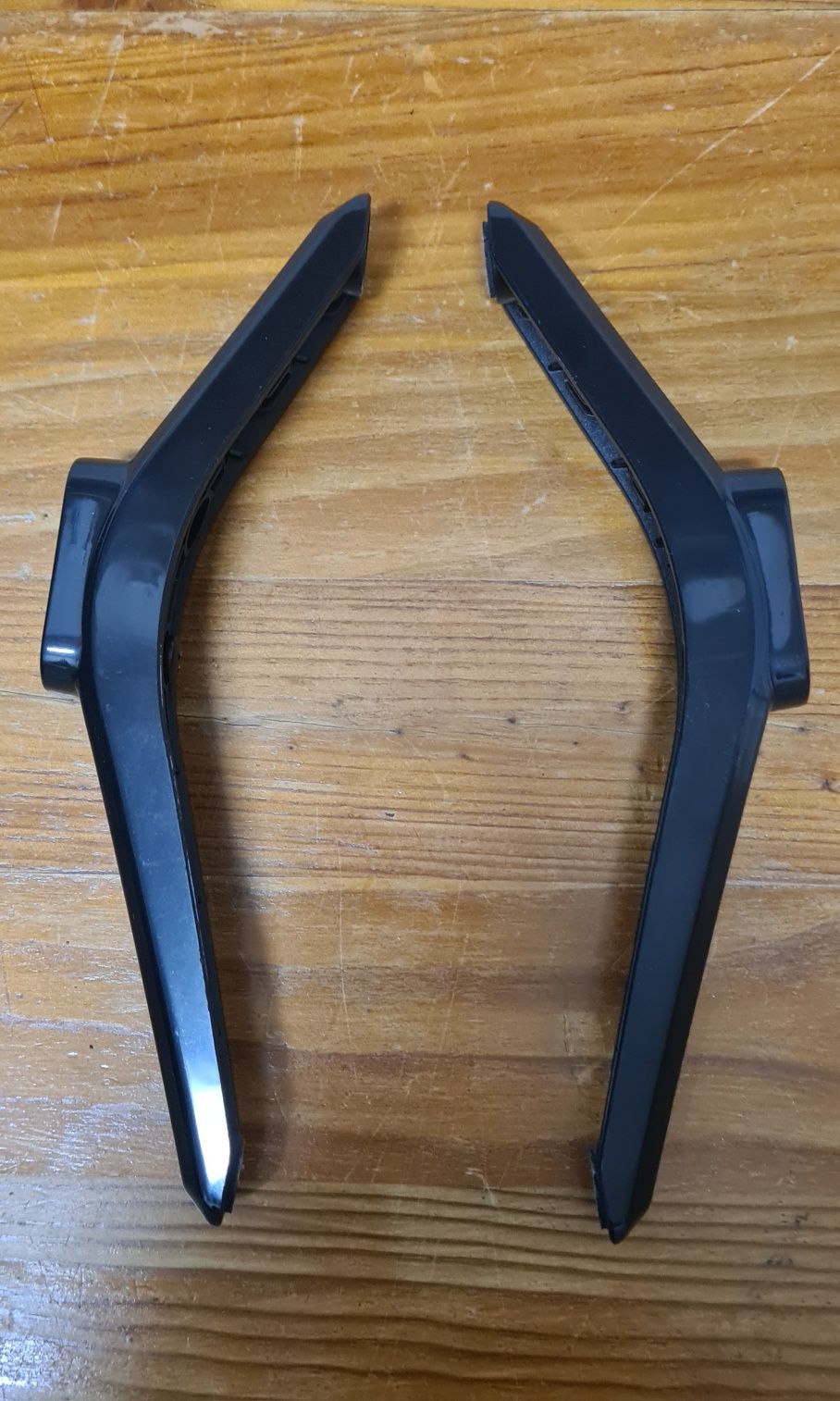 TV LCD Smart "24" para Peças (ecrã partido)