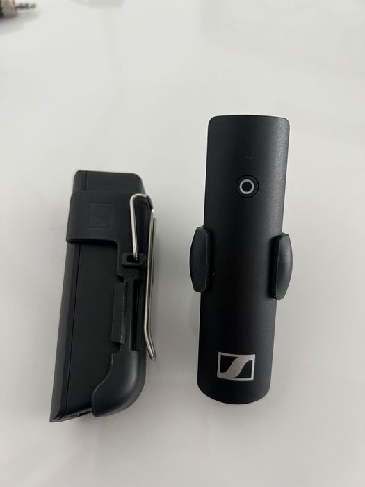 Sistema de Microfone de Lapela Sem Fios Sennheiser - Profissional