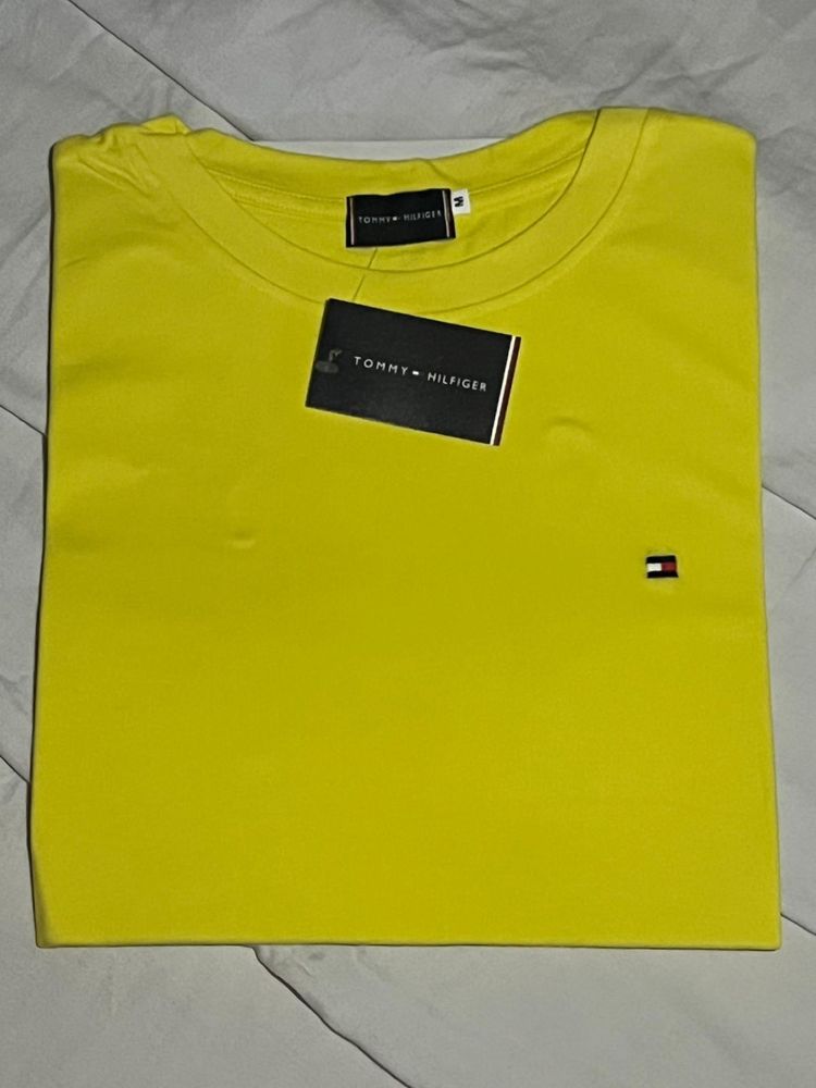 T-shirt novas, varios tamanhos