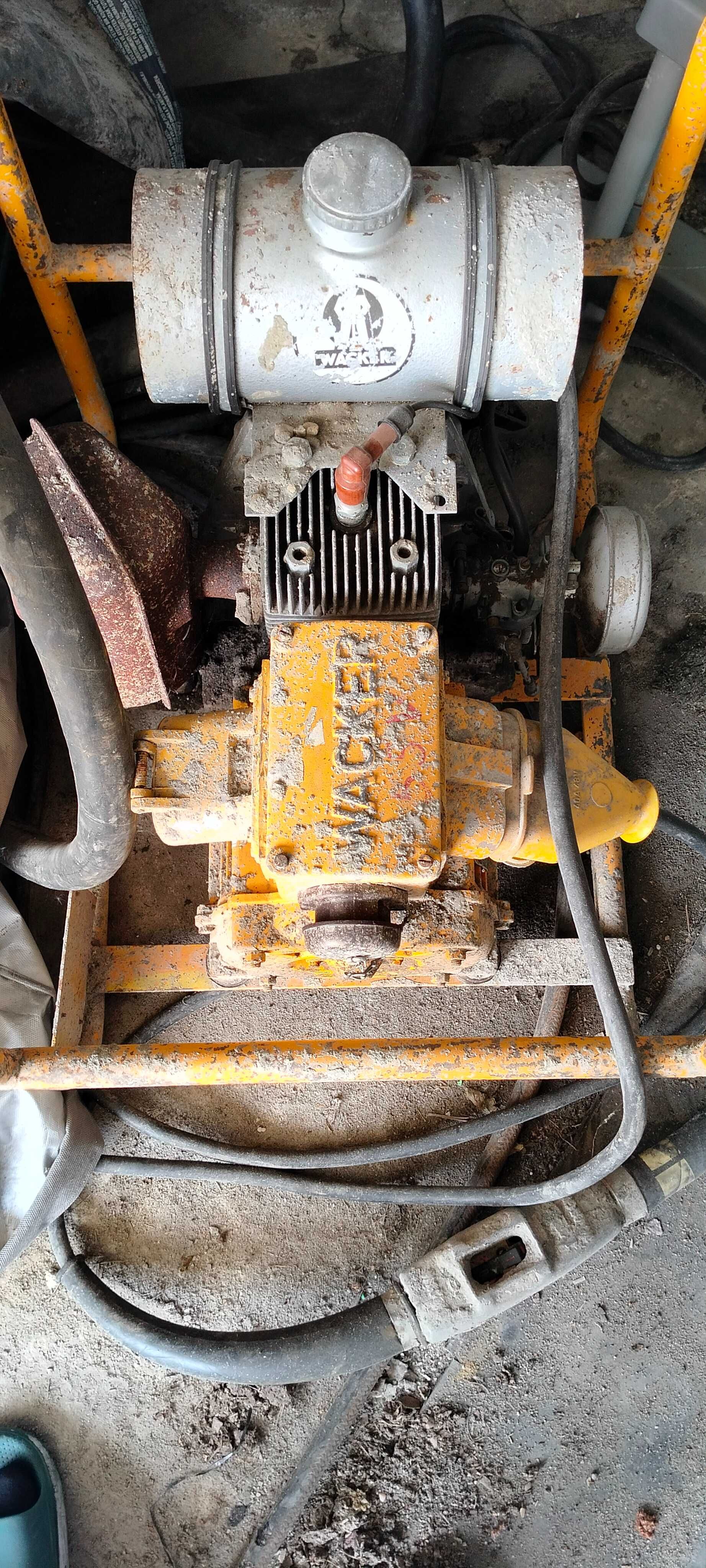 Wibrator spalinowy wacker neuson