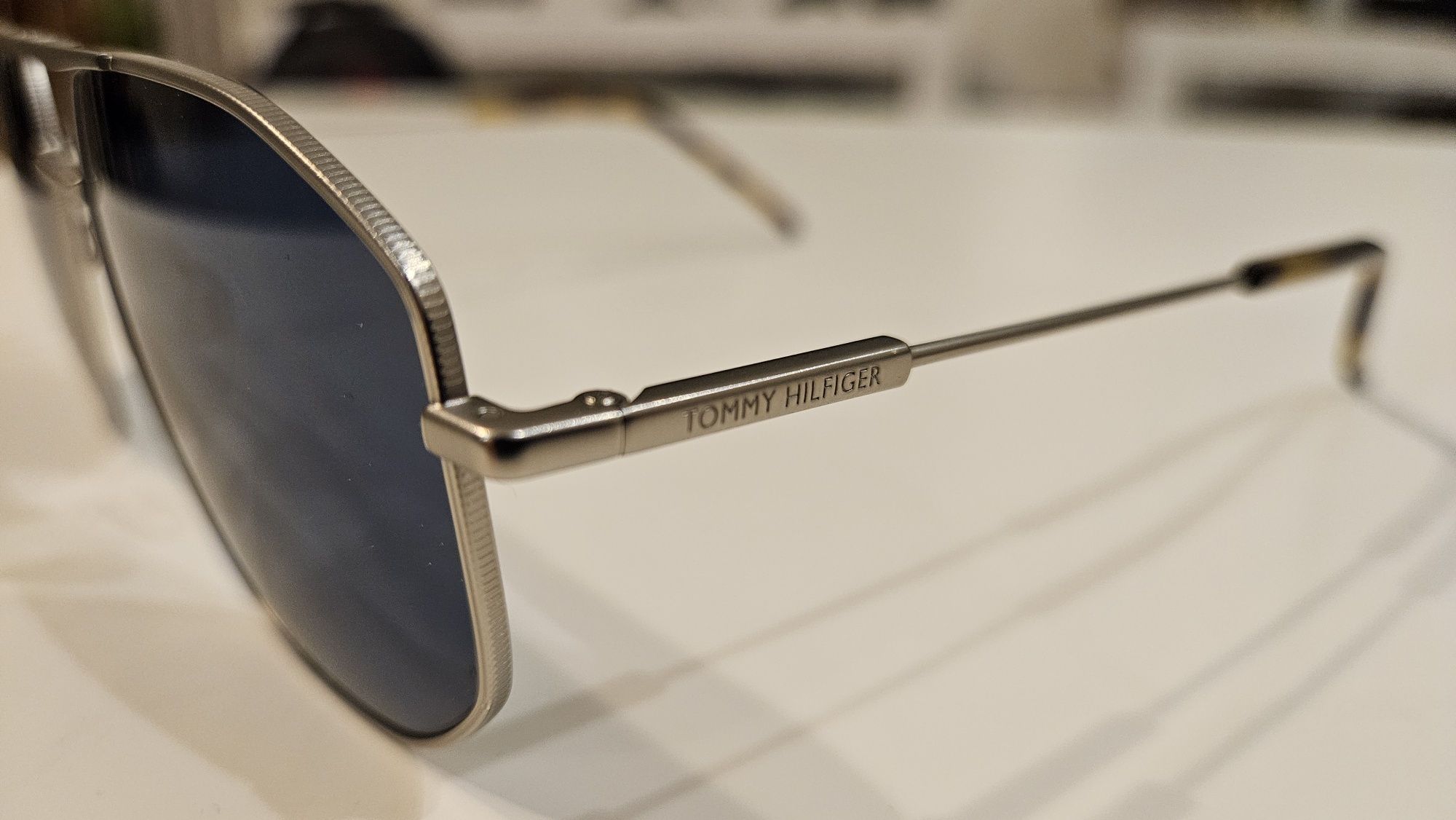 Okulary przeciwsłoneczne Tommy Hilfiger TH1710s 100% oryginalne