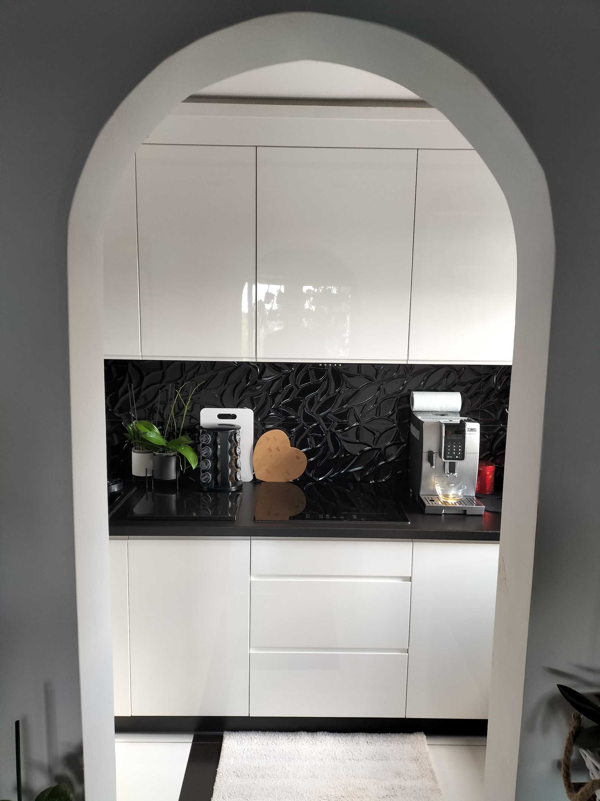 2-pokojowe mieszkanie 46,25 m² z 2 balkonami + garaż + piwnica