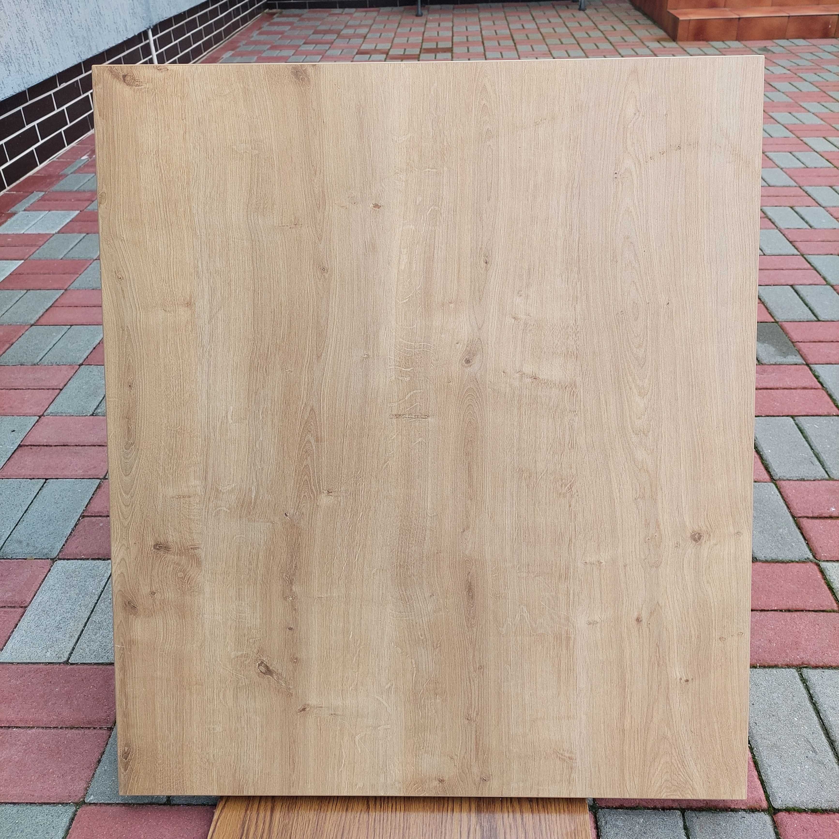 Blat laminowany z metalową nogą. Nieużywane