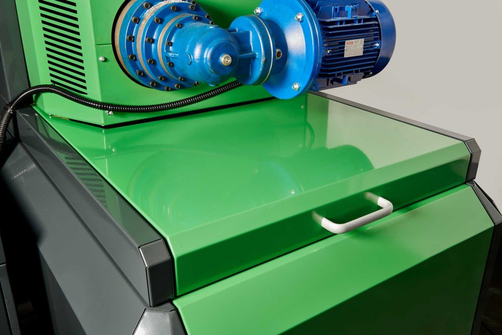 Hybrydowy rozdrabniacz do Palet  Robust Reuser HD 1500 - Monster