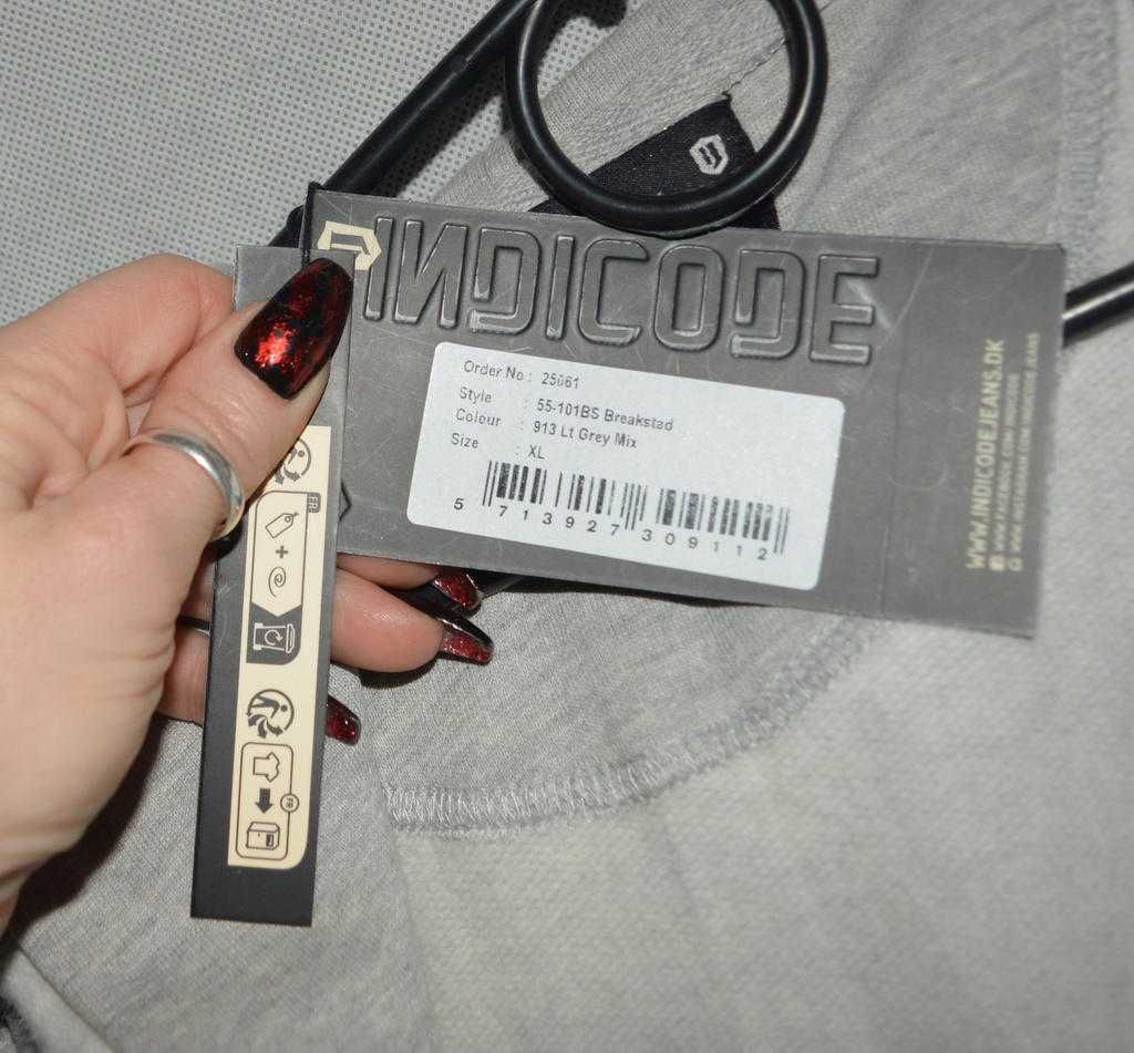 Dresowa narzutka z kapturem Indicode XL