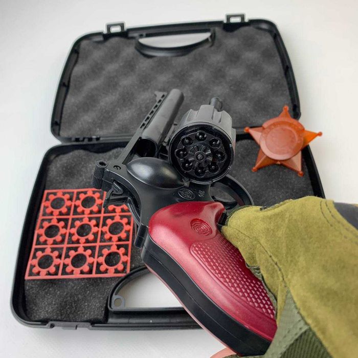 Іграшковий дитячий пістолет на пістонах револьвер пугач для дітей