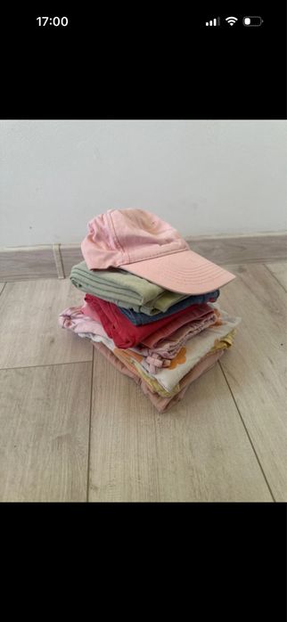 Zestaw ubrań dzieciecych