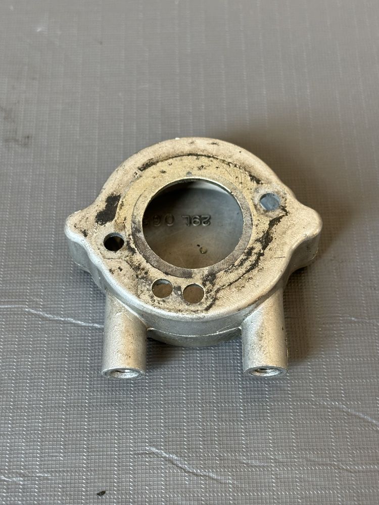 Mocowanie linek zaworu wydechowego YAMAHA DT125 R Re Tdr Sachs Zx