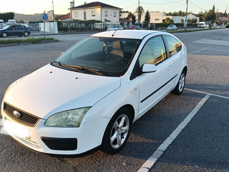 Ford Focus 1.6 tdci SportVan
289.000
03/2007
Bem estimada e em bom est
