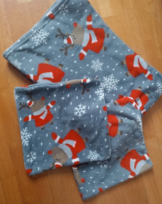 Koc i 2 poszewki na poduszkę renifery świąteczny