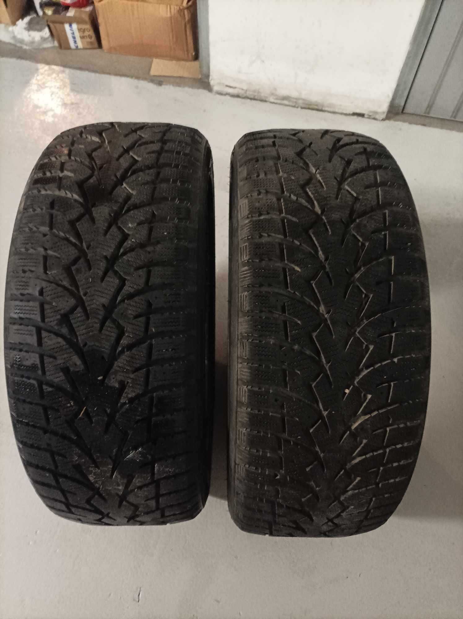 Sprzedam 2 opony zimowe TOYO 255/45 R20 G3-ICE