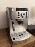 DeLonghi ECAM 22.110.SB Magnifica S