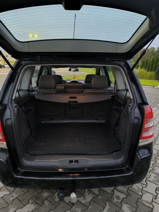 Opel Zafira B 2.2b