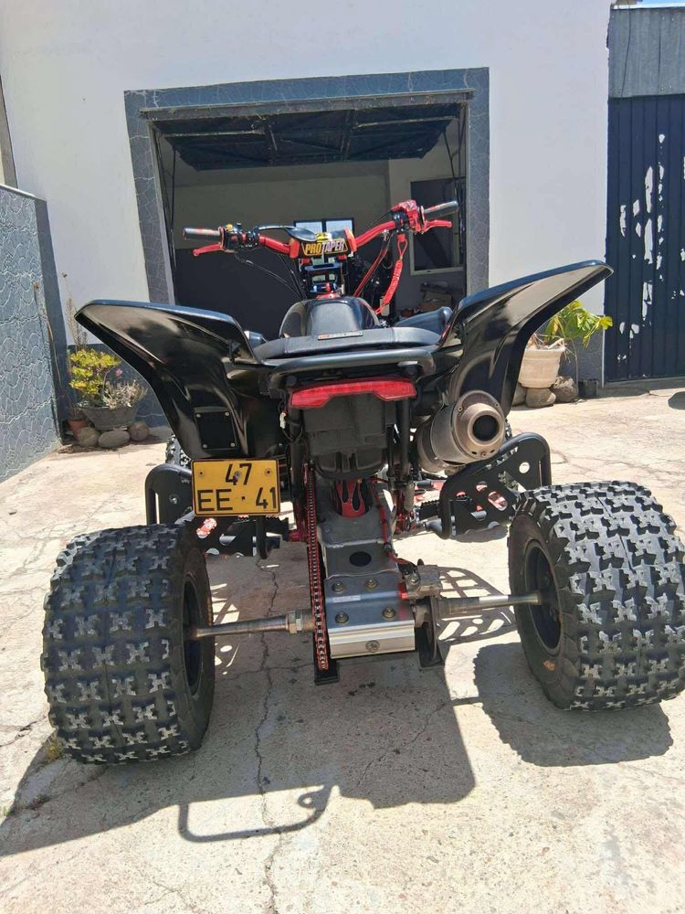 Vendo LTZ400 imaculada