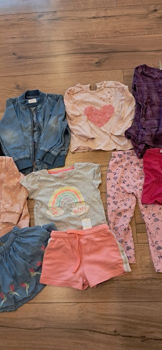 Sprzedam pakę aposnie, bluza, koszulka dla dziewczynki, rozmiar 92 (ze