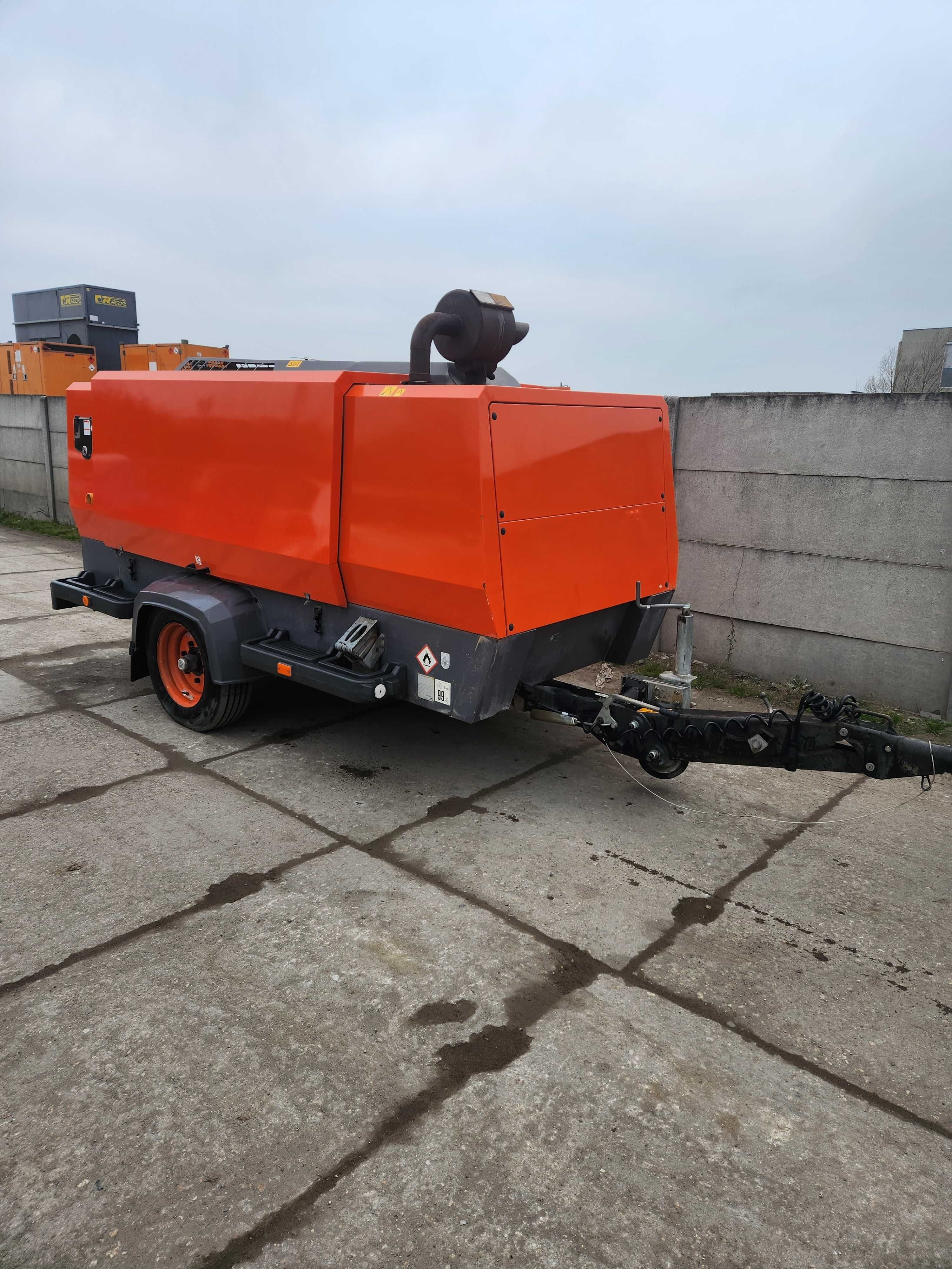 Kompresor mobilny Atlas Copco XAHS 317 - 18m3 -12 bar -2016r / 2230mth