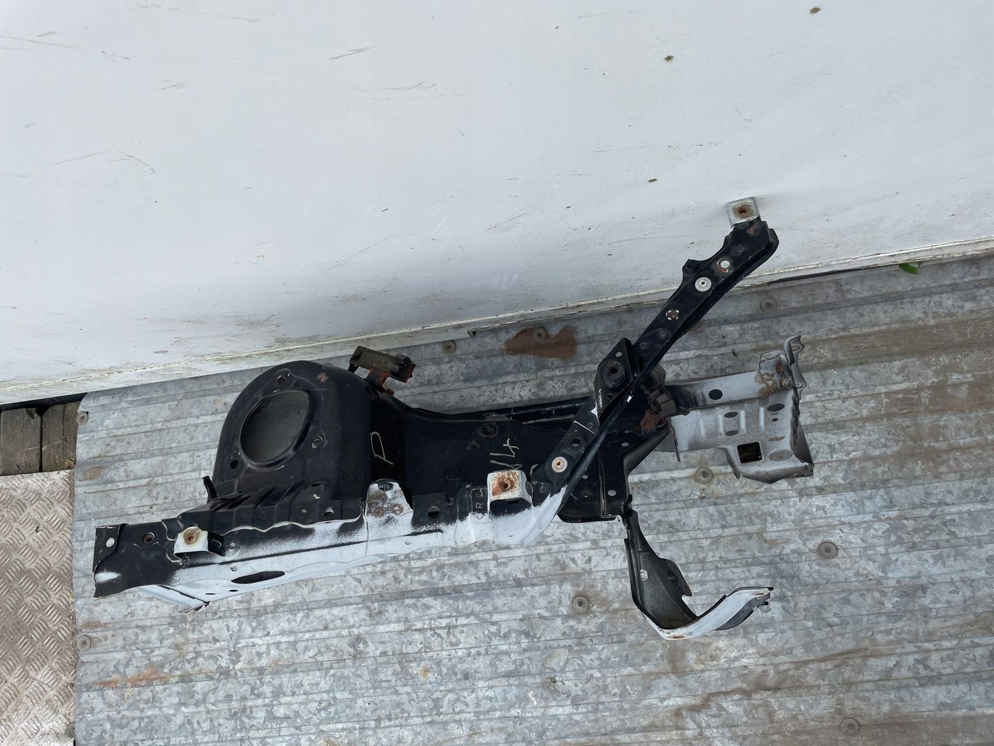 Podluznica kielich okular fartuch prawy przod 202 Toyota Rav4 3 III 06-