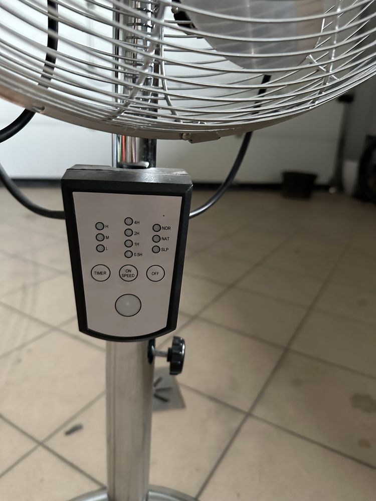Wiatrak stojący wentylator podłogowy