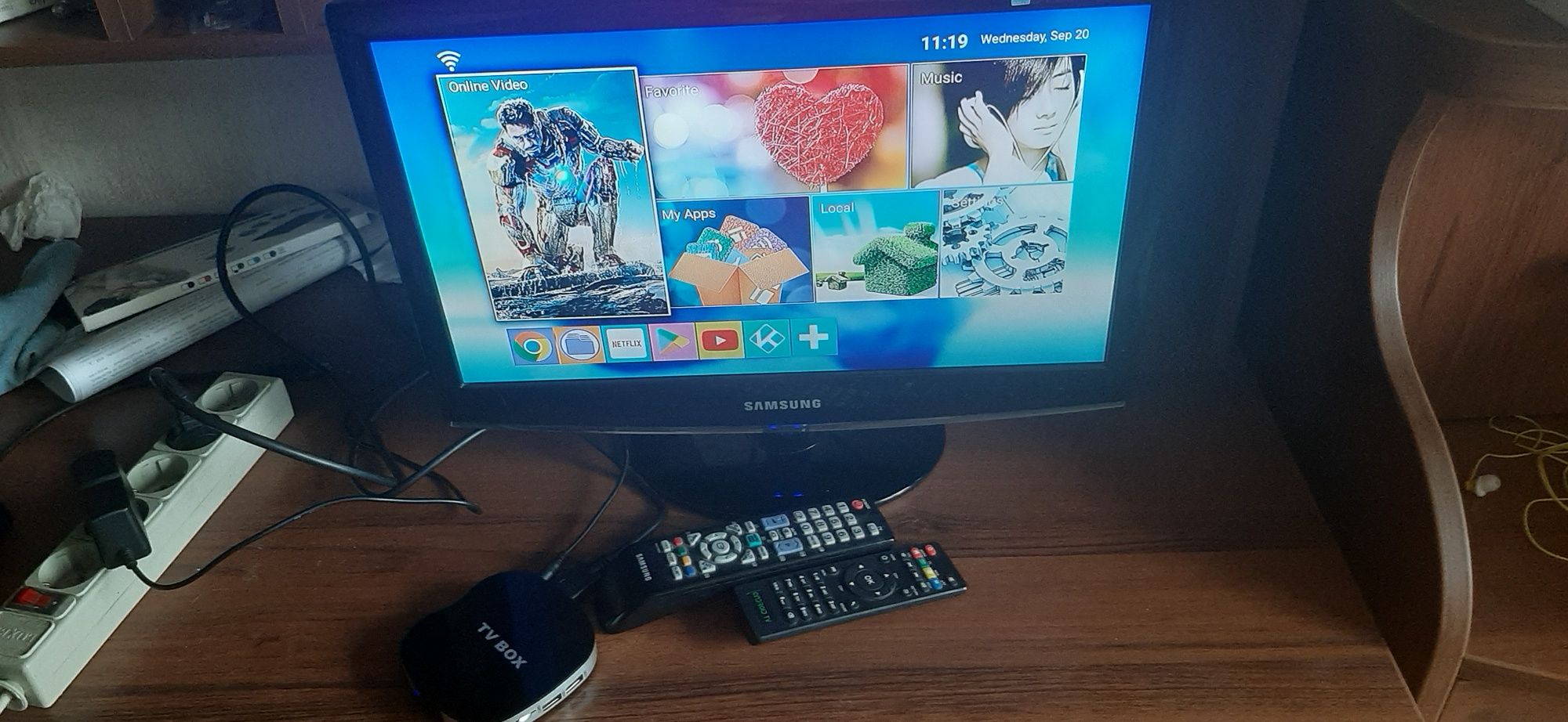 Монитор и телевизор  Samsung SyncMaster 933 HD 18,5 дюймов