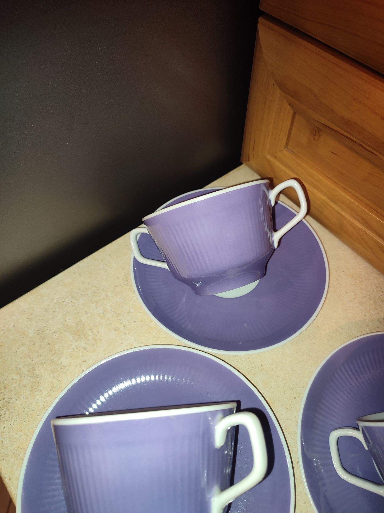 Śliczna stara bulionówka ze spodkiem porcelana Wałbrzych
