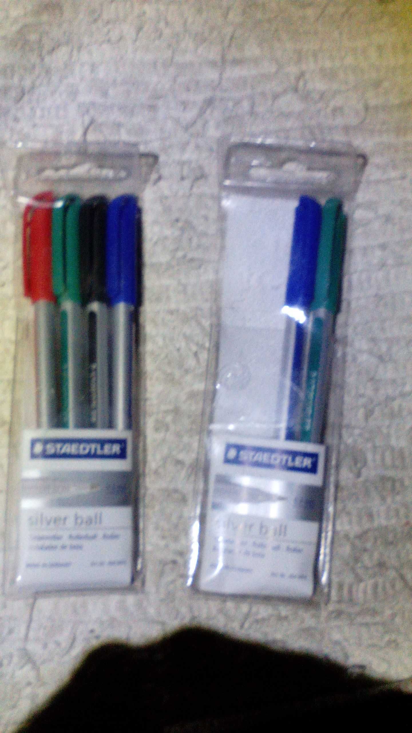 Esferográficas Staedtler de ponta metálica fina, NOVAS!