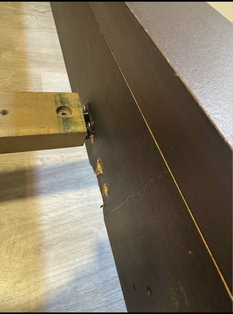 Vendo cama de casal + comoda e 2 mesas de cabeceira