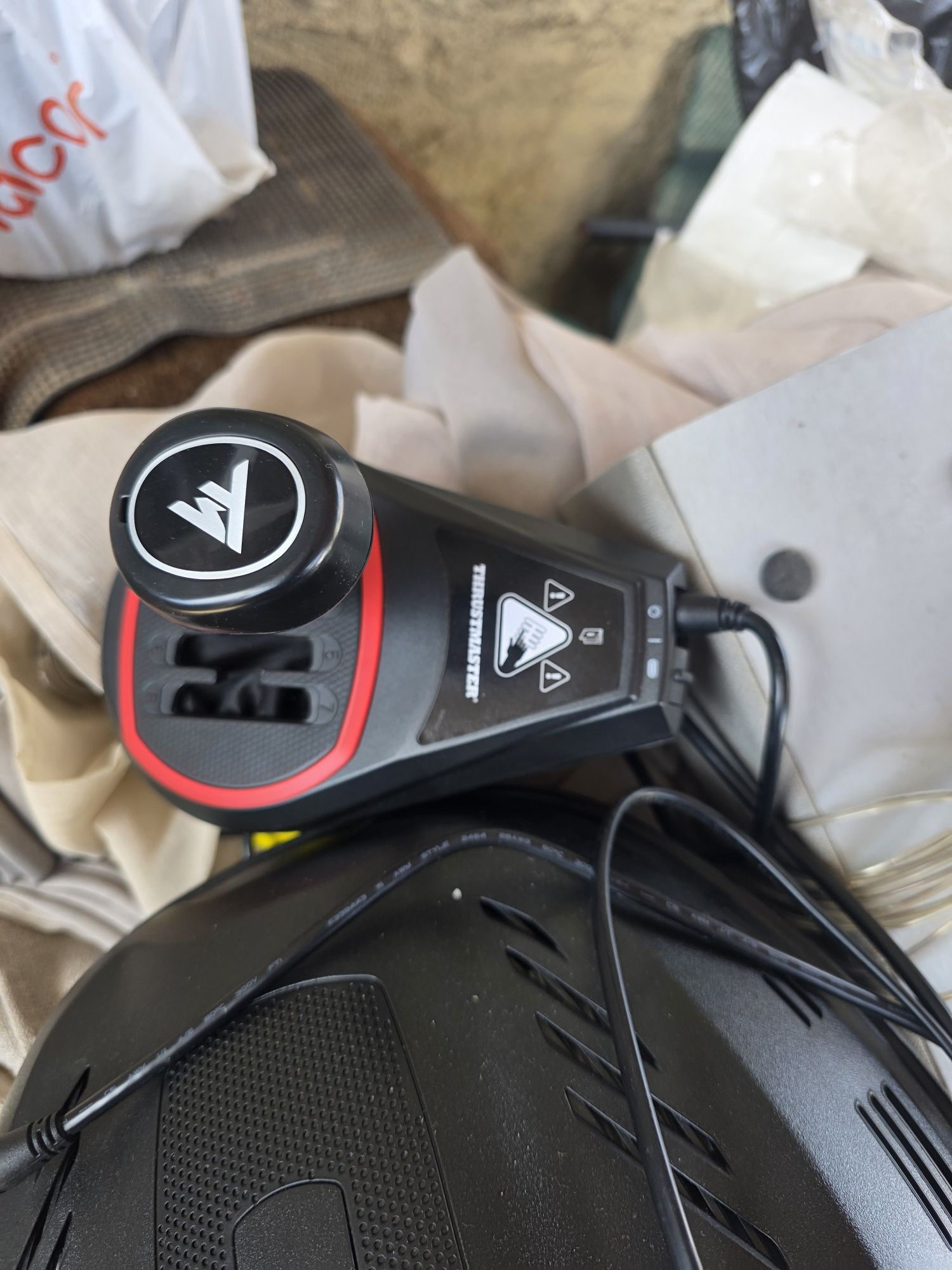 Vendo volante trustmaster