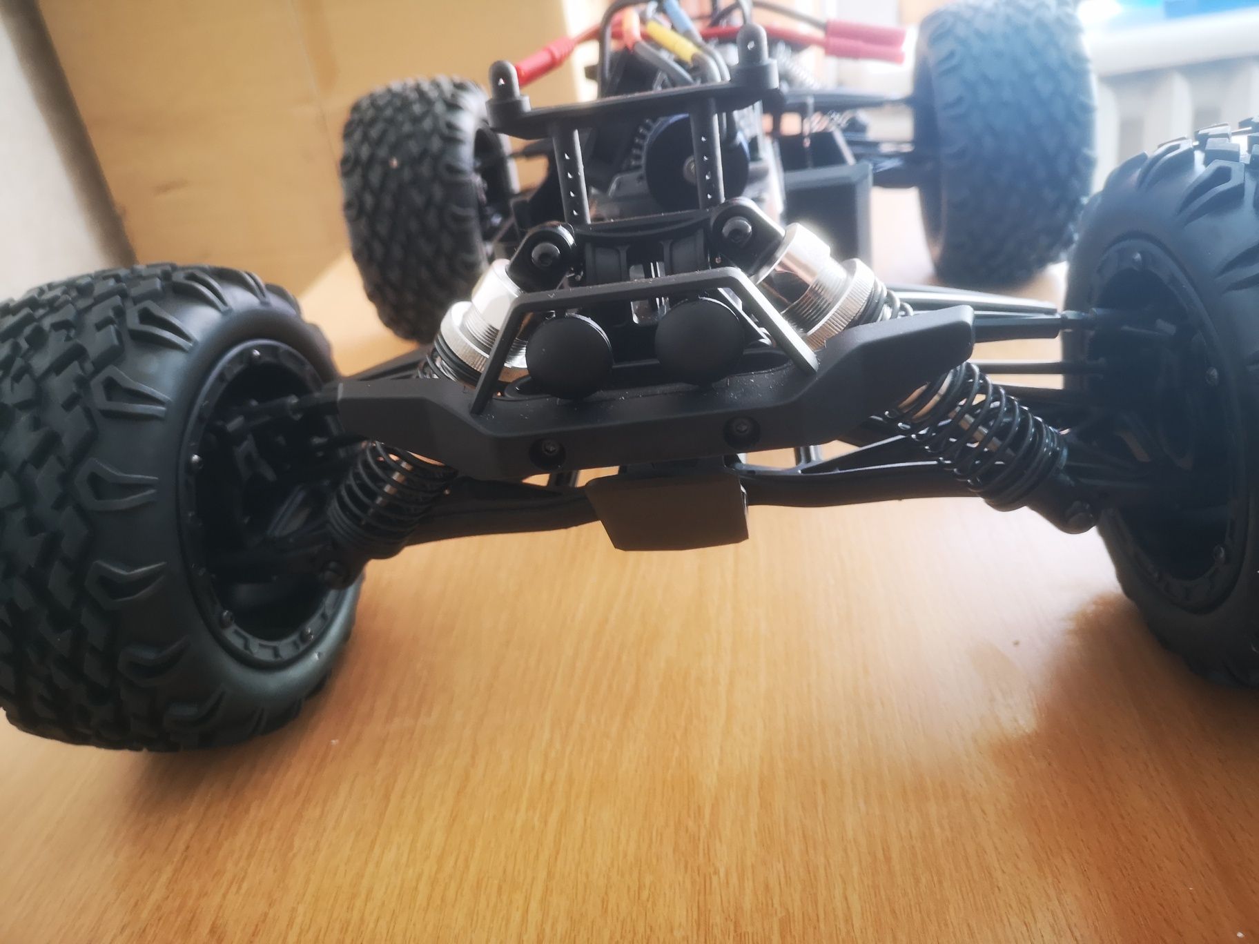 Машинка на радиоуправление RC Redcat Terremoto 1:8