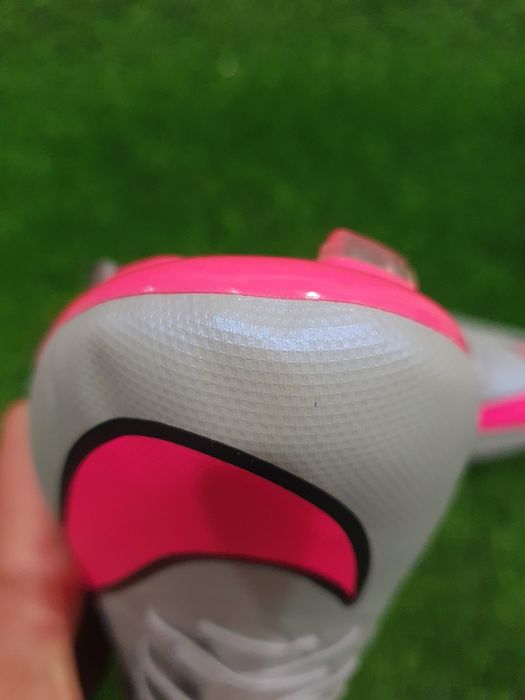 Profesjonalne Elite korki Nike Mercurial Vapor X SG-Pro 45,5