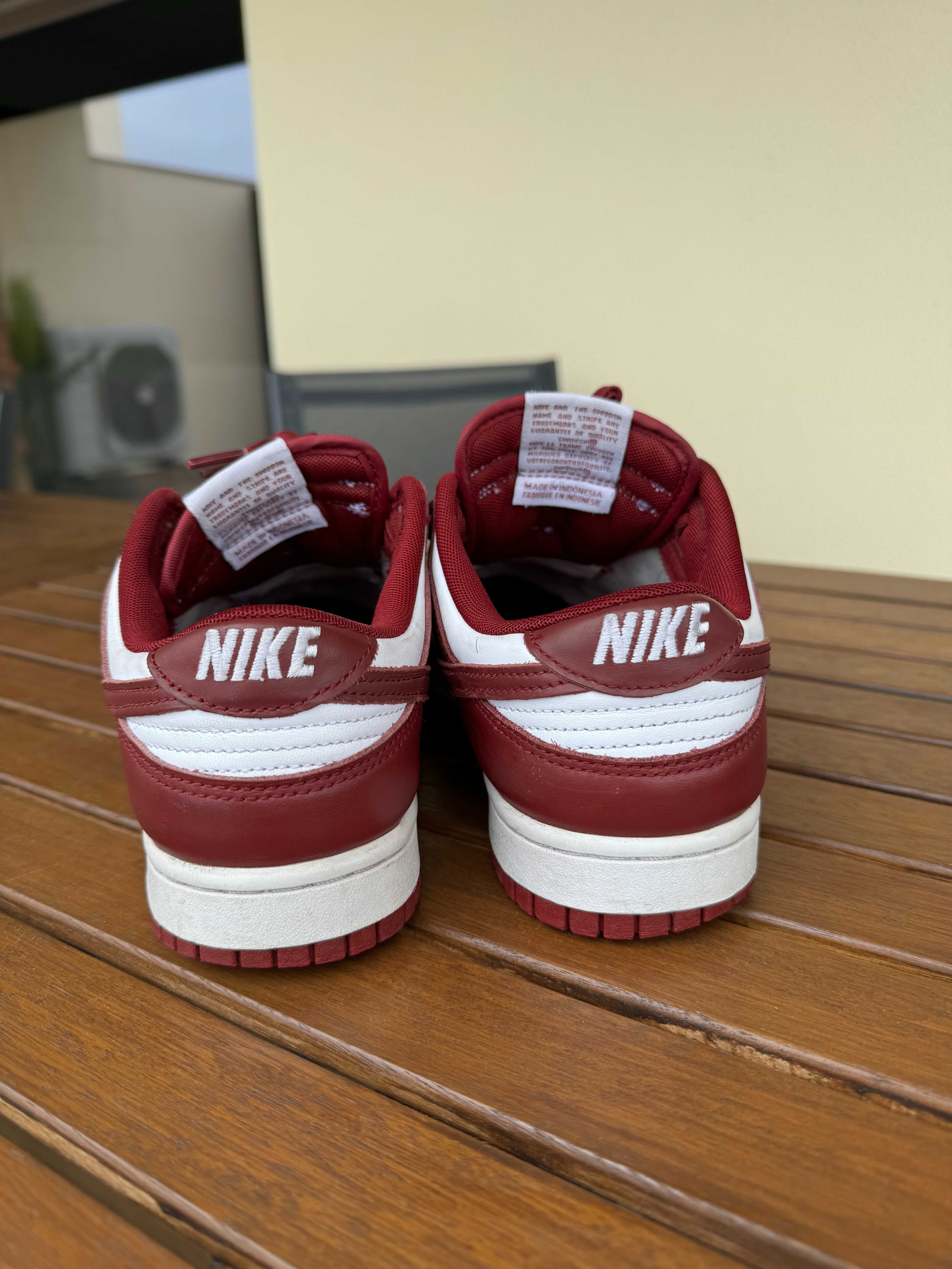 Nike Dunk Low Red