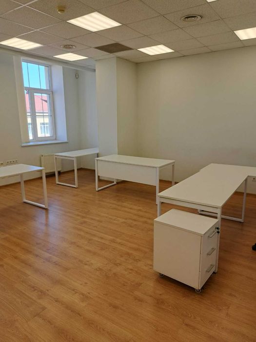 Офіс в сучасному БЦ, м.Контрактова Площа