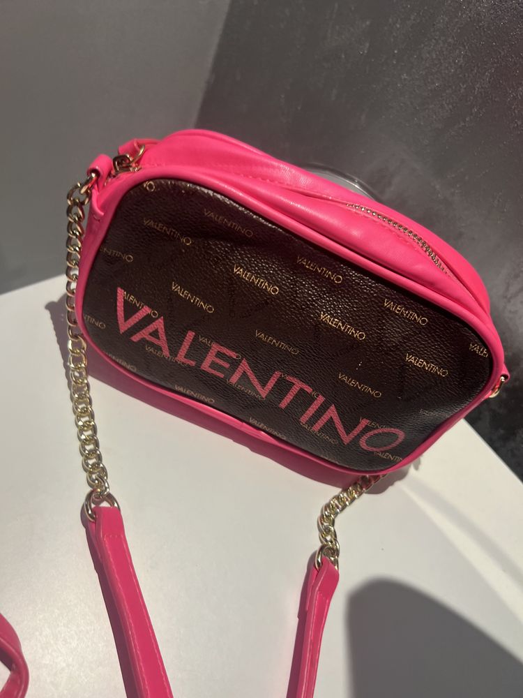 Valentino torebka saszetka listonoszka neonowa różowa