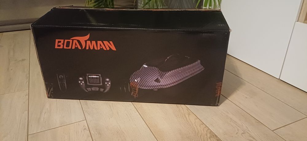 Nowa łódka zanętowa Boatman Actor pro plus GPS echo