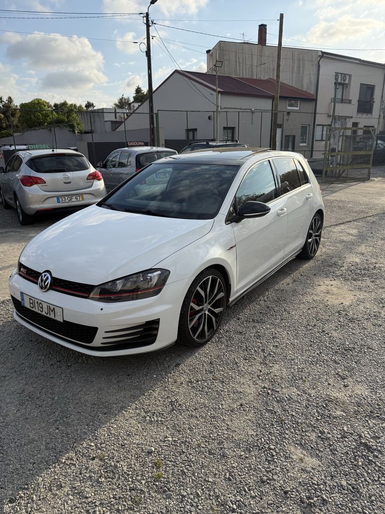 VW Golf 7 GTI Performance USA Edition