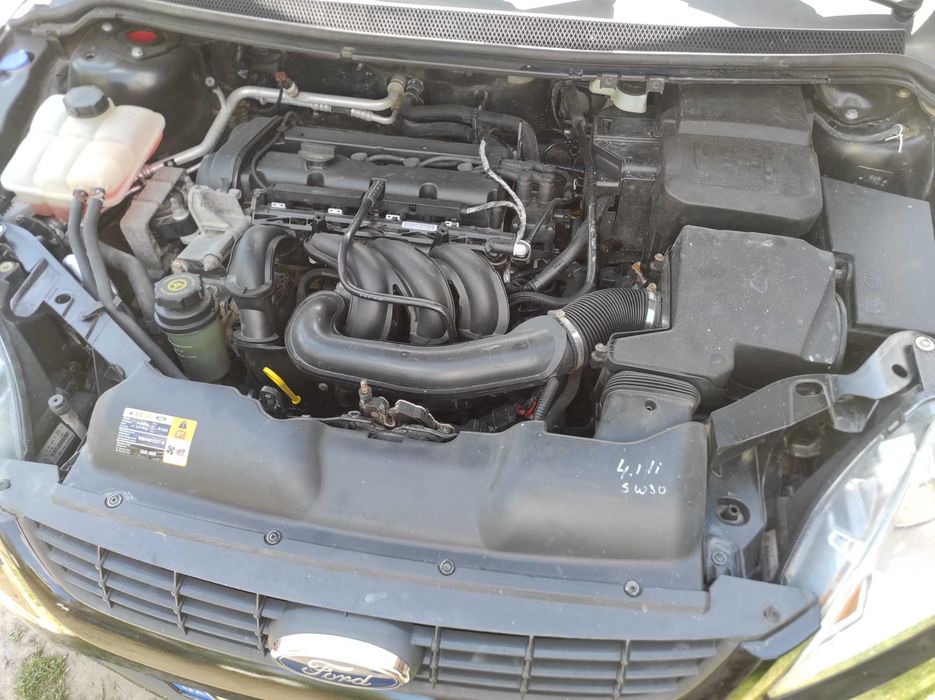 Продаю Ford Focus 2 універсал 1,6 бензин. Хороший стан