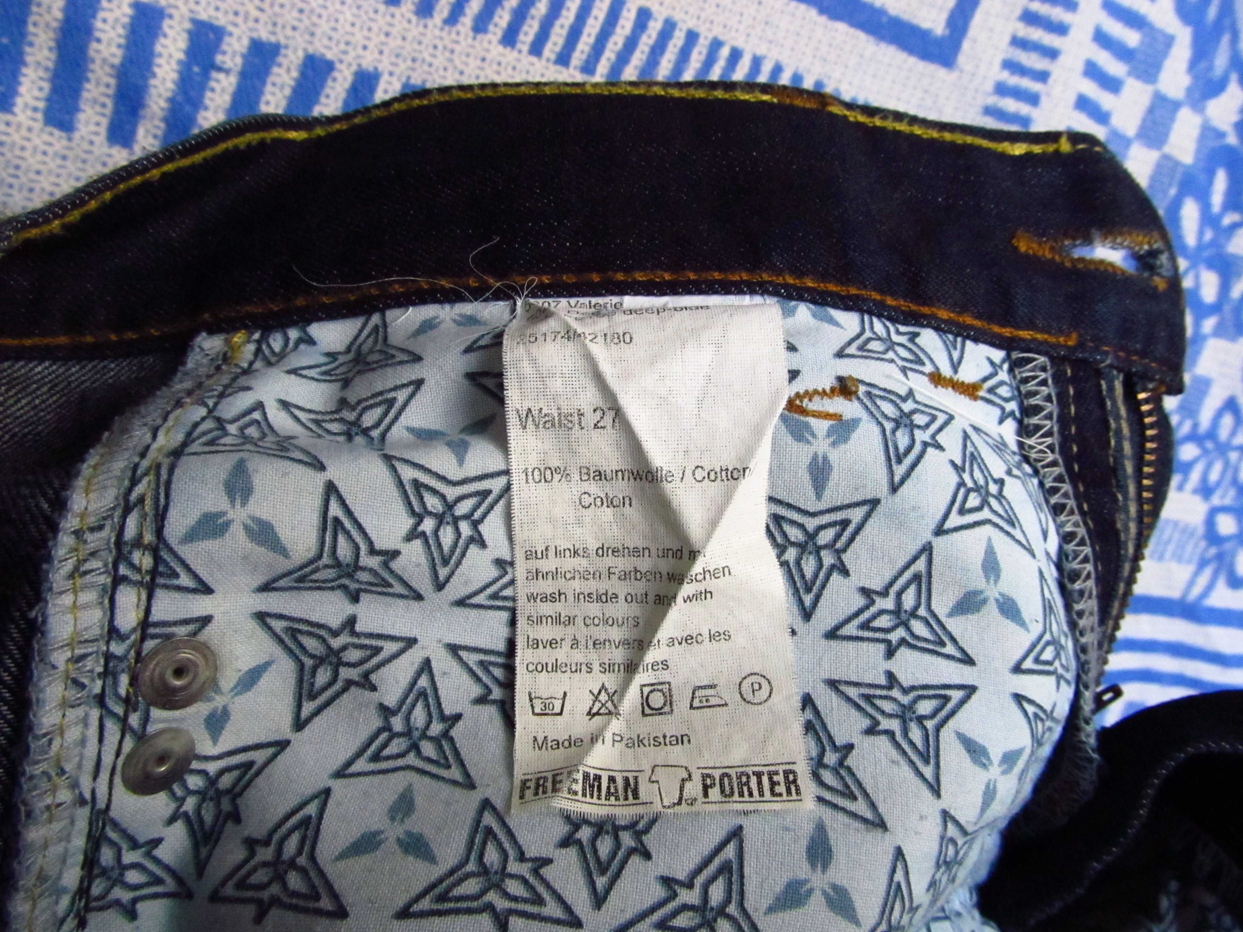 Продам джинсы "FREEMAN PORTER" темно-синие, размер S