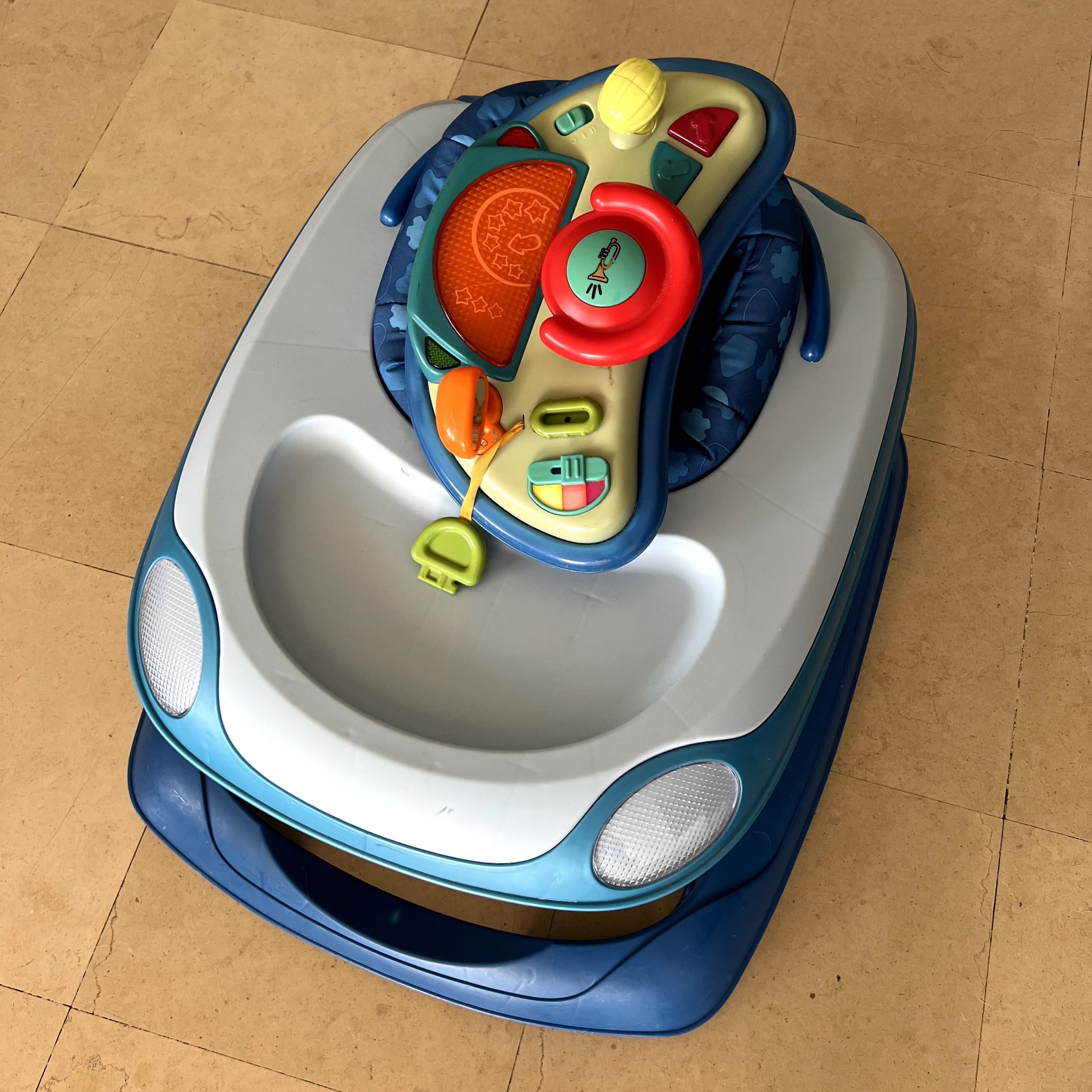 Voador ou Andador p/ Crianças tipo Carro- Chicco
