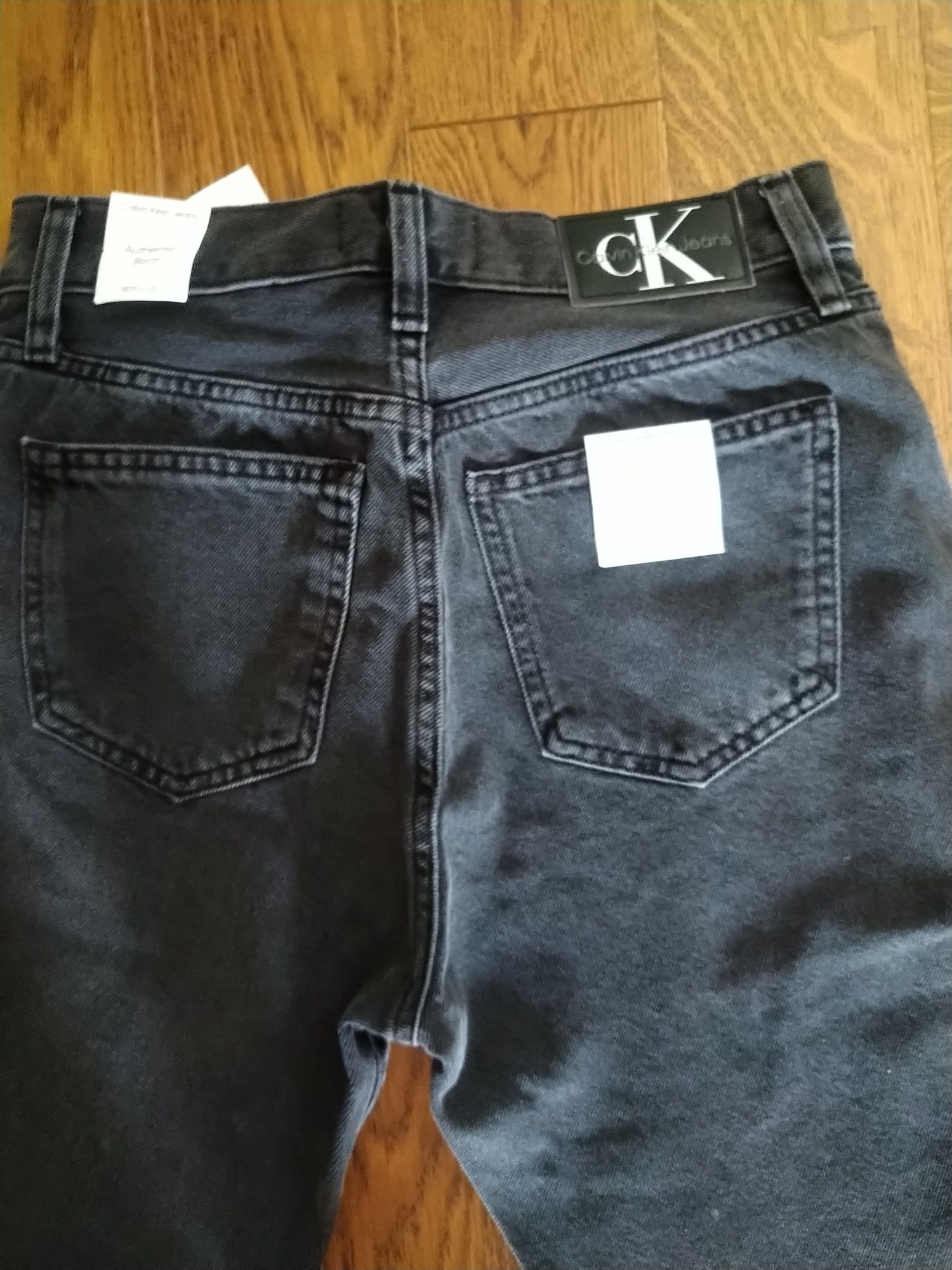 Джинси жіночі Calvin Klein