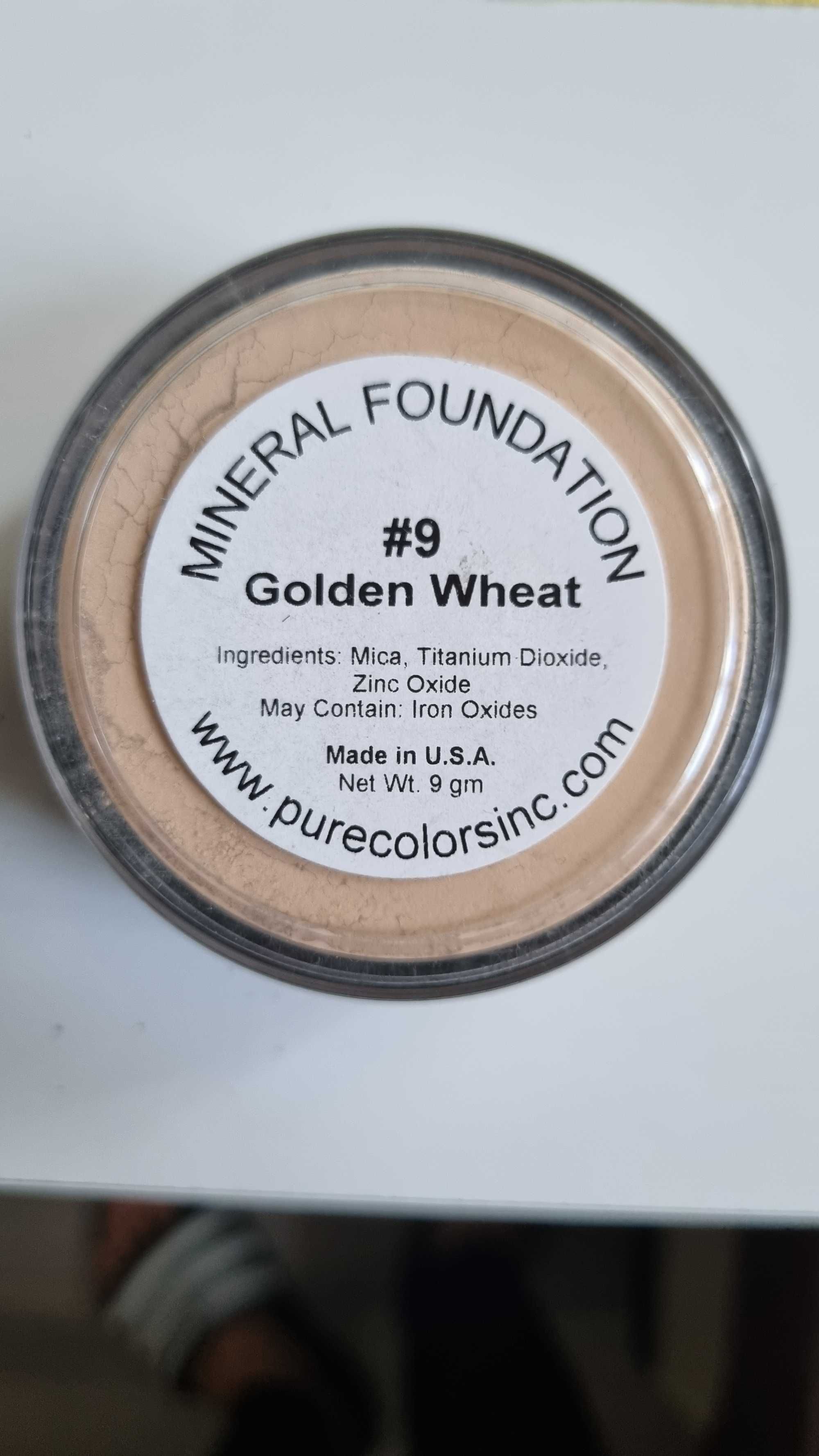 Pure colors Mineral Foundation nr.9